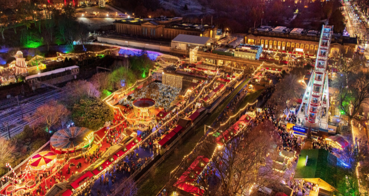 Edinburgh Christmas Market | DesignMyNight