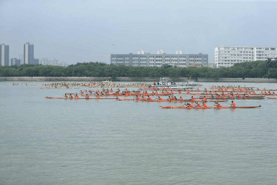 百艘飞艇齐竞渡！2023年中山市南头镇五人飞艇公开赛开赛